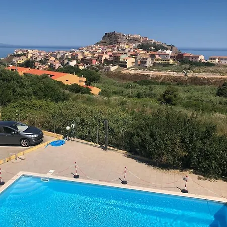 With Swimming Pool Ideal For Families *